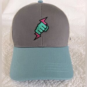 NWOT Adjustable, Snap-Back Trucker Cap Grey & Teal Guru Events